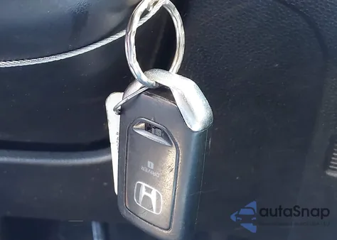 2017 Honda Pilot Touring from USA, damaged, VIN 5FNYF6H98HB001028